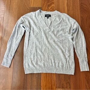 Banana Republic wool v-neck sweater